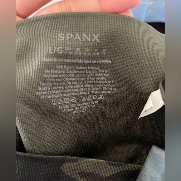 Spanx camo leggings - Picture 3 of 3